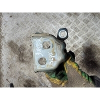 Петля двери задней правой Renault Logan 1 2006