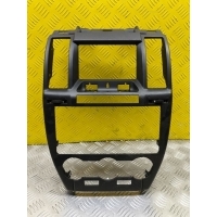 Рамка под магнитолу Land Rover Freelander II (2006-2014) 2011 LR007353, 6H52014L09AH