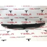 Усилитель бампера переднего нижний Tesla Model 3 2022 1104667-00-F,1104669-00-F