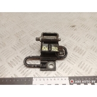 петля двери передней левой Volkswagen Polo 4 2005 6Q0831411