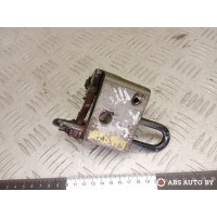 петля двери передней правой Volkswagen Caravelle T5 2007 7H0831412