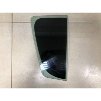 Стекло двери задней правой (форточка) Renault Renault Sandero 2014> 822621848R
