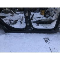 Порог правый Renault Renault Sandero 2014> 764602807R