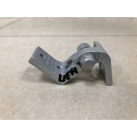 Петля двери задней правой нижняя Skoda Skoda Octavia (A5 1Z-) 2004-2013 1Z0833412B