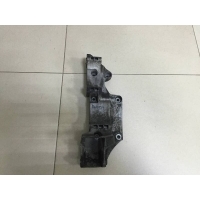 Кронштейн генератора Skoda Skoda Octavia (A4 1U-) 2000-2011 06A903141R, 06A903141P