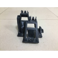 Кронштейн заднего бампера правый Volkswagen Volkswagen Jetta (5K) 2011> 5C6807394A