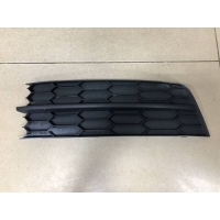 Решетка в бампер правая Skoda Skoda Rapid 2012-2020 60U807368