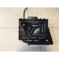 Крепление АКБ (корпус / подставка) Volkswagen Volkswagen Polo (Sed RUS) 2011> 6RU915331