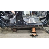 Порог со стойкой правый Kia Kia Sportage 3 (SL) 2010-2015 713223UD00, 714023UB00