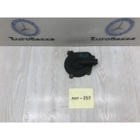 Крышка маслоотделителя Mercedes M273 Mercedes X164 GL 2006-2012 A2720100431