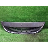 решетка в бампер центральная Opel Astra J (2010-2016) 13368664