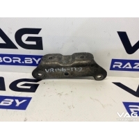 Кронштейн Mercedes GLA X156 2013 A6510900241