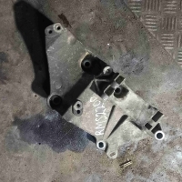 Кронштейн генератора Renault Megan Scenic 2 2006 8200100148