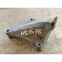 Кронштейн КПП Renault Megan Scenic 1 2000 8200205568
