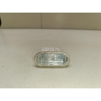 Повторитель на крыло белый Ford Fiesta (2001 - 2008) 1336185