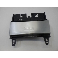 Пепельница передняя Mercedes Benz W204 (2007 - 2015) 2046800179