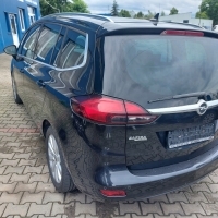 Opel zafira c iii 2014 1.6cdti бампер задняя