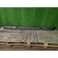 МОЛДИНГ СТЕКЛА ЛОБОВОГО DAF XF 105 2007 1665944,1665943