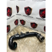 Патрубок интеркулера Jaguar F-Pace X761 2021 M8A2-6F073-AC