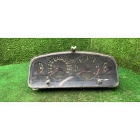 Щиток приборов (приборная панель) Toyota Avensis (T220) 2002 830005310