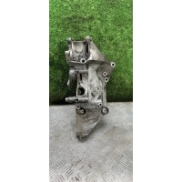 Кронштейн двигателя 2 2002 8200183234