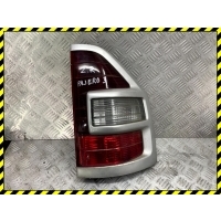 Фонарь задний правый Mitsubishi Pajero 3 2003