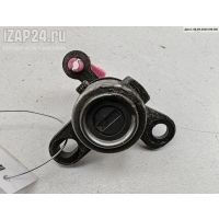 Личинка замка Nissan Almera Tino 2004