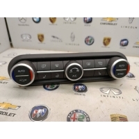 Блок управления печки/климат-контроля Alfa Romeo Stelvio 1 поколение 2019 01561390670