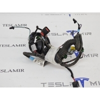 проводка двери задняя правая Tesla Model S 2018 1004426-00