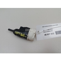 Датчик включения стопсигнала Renault Logan (2005 - 2014) 253206170R