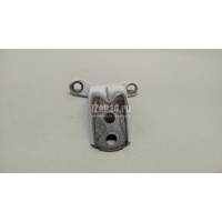 Петля двери Nissan Tiida (C11) (2007 - 2014) 82421ED00B