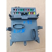 Блок предохранителей Renault Espace 4 2005 8200447438-A