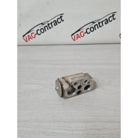 Клапан кондиционера Volkswagen Jetta 6 2012 1K0820679