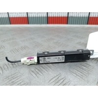 Усилитель антенны Volkswagen Golf 5 (2003-2008) 2006 5K0035552A,5K0035552A