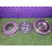 Комплект сцепления Volkswagen Golf 6 2010 03C141025D, 030105271D