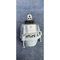 Подушка крепления двигателя BMW 7 G70 2024 5B423F4