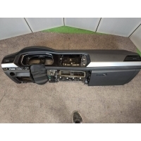Панель передняя салона (торпедо) Volkswagen Jetta 7 2021