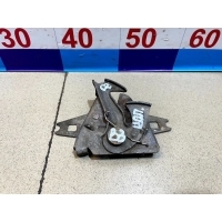 Замок капота Volkswagen Passat B3 (1988—1993) 3A0823509