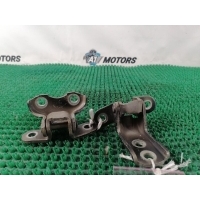 петля двери Toyota Camry AVV50 2011 68720-12151, 68740-12120