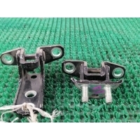 петля двери Mitsubishi Lancer CY6A 2012 5732A008, 5702A005