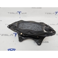 Суппорт передний правый Tesla Model S 2018 1042640-00