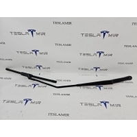Щеткодержатель (поводок стеклоочистителя, дворник) правый Tesla Model S 2018 6005950-00,1053399-00