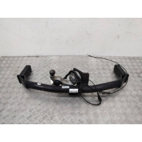 прицепное устройство (фаркоп) Audi Q5 8R 2011 8R0800495