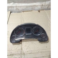 Щиток приборов (приборная панель) Audi A4 B7 2005