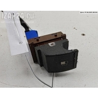 Кнопка открывания лючка топливного бака Volkswagen Golf-5 2005 7L6959833