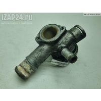 Фланец (тройник) системы охлаждения Volkswagen Golf-4 2005 038121133A