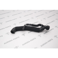 Патрубок системы охлаждения Land Rover Range Rover Sport L494 2013 LR042893