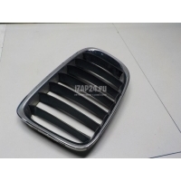 Решетка радиатора левая BMW X1 E84 (2009 - 2015) 51112993307