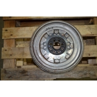Volkswagen oe 06k105266p колесо двухмассовый