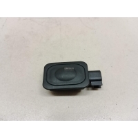 Кнопка открывания багажника Land Rover Kuga (2008 - 2012) LR029038